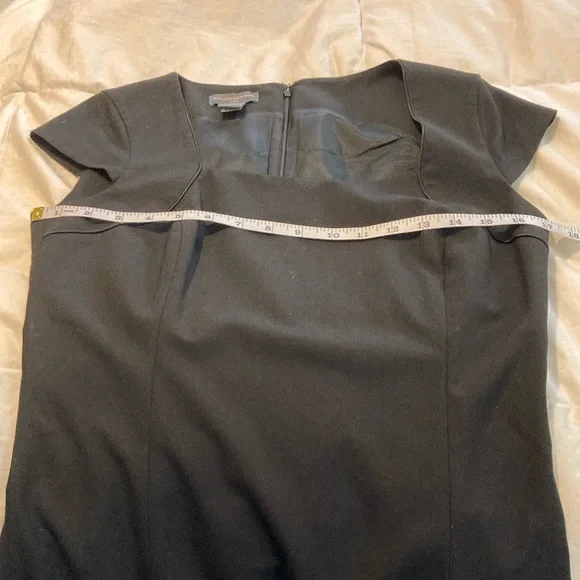 Banana Republic LBD With Piping and Cap Sleeve Black 6 - Picture 6 of 10